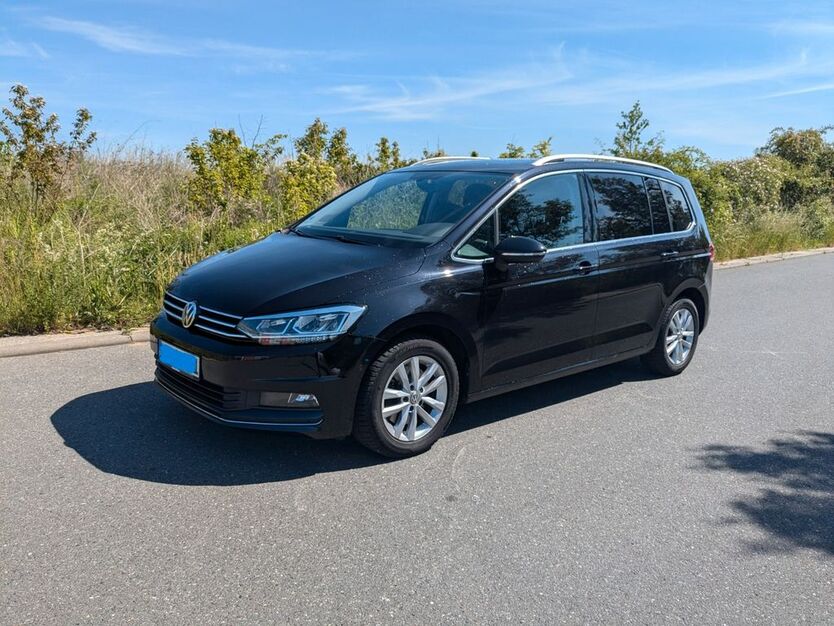 VW Touran 58.000 km 22.950 € Würzburg 97070