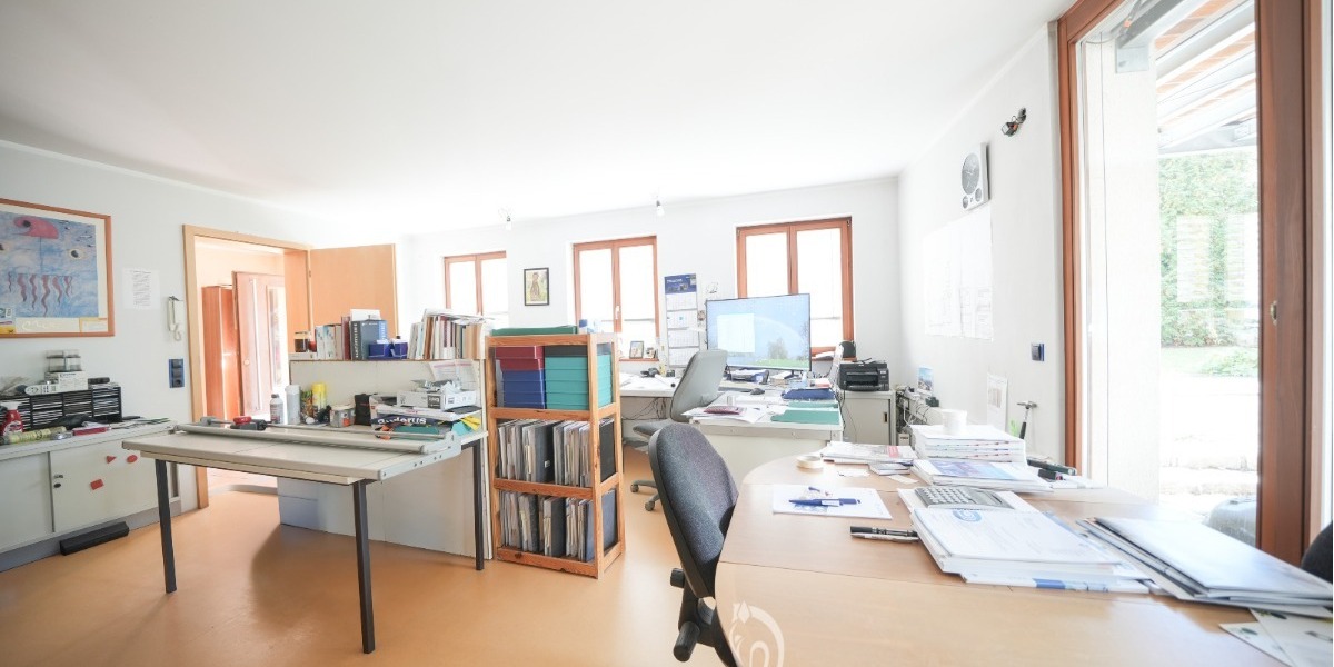 Traumhaftes Ensemble: Energieeffizientes (A) Einfamilienhaus mit Büro, großem Innenhof & Garten - Mehrfamilienhaus, Wohnhaus Fahr Fahr | Angebot:27248496