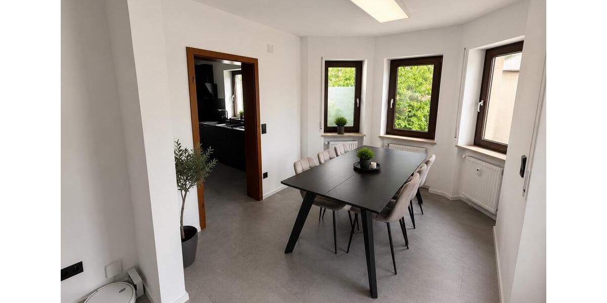 Erdgeschoßwohnung Kitzingen - 3 Zimmer, 80 m&sup2;, 1.400&euro; | Angebot:26689378