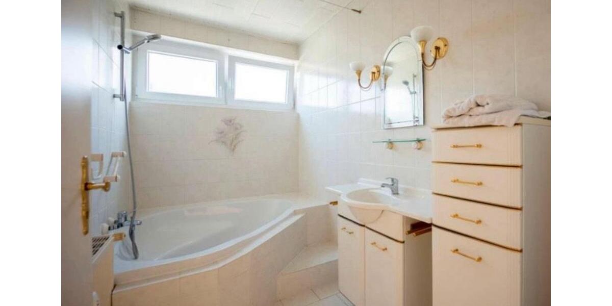 Etagenwohnung Tauberbischofsheim - 3 Zimmer, 90 m&sup2;, 790&euro; | Angebot:25870568