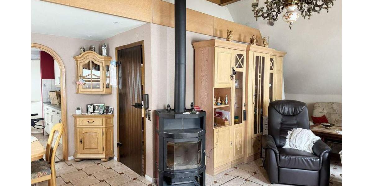 Einfamilienhaus Rimpar - 6 Zimmer, 135 m&sup2;, 159.000&euro; | Angebot:25796519