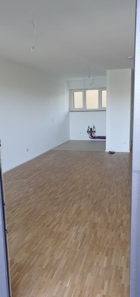 2-Zimmer Wohnung mit Loggia zimmer
