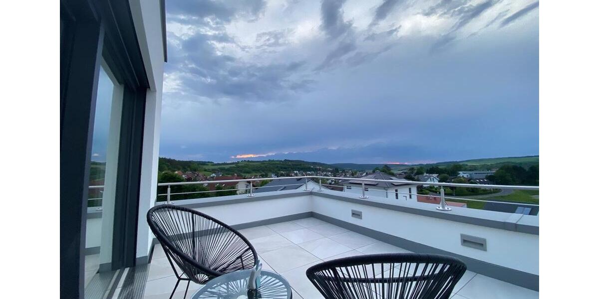 Villa Thüngen - 7 Zimmer, 210 m&sup2;, 3.250&euro; | Angebot:26129967