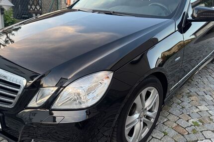 Mercedes-Benz E 200 174.245 km 10.200 &euro; KITZINGEN 97318