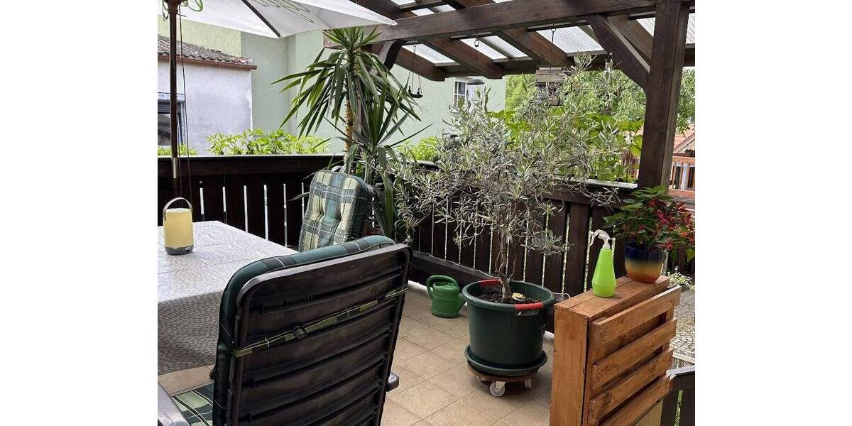 Mehrfamilienhaus, Wohnhaus Höchberg - 6 Zimmer, 100 m&sup2;, 345.000&euro; | Angebot:25666620