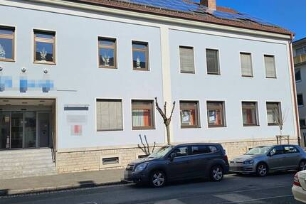 Gewerbeobjekt Kitzingen - 1 Zimmer, 374 m&sup2;, 2.500&euro; | Angebot:20968004