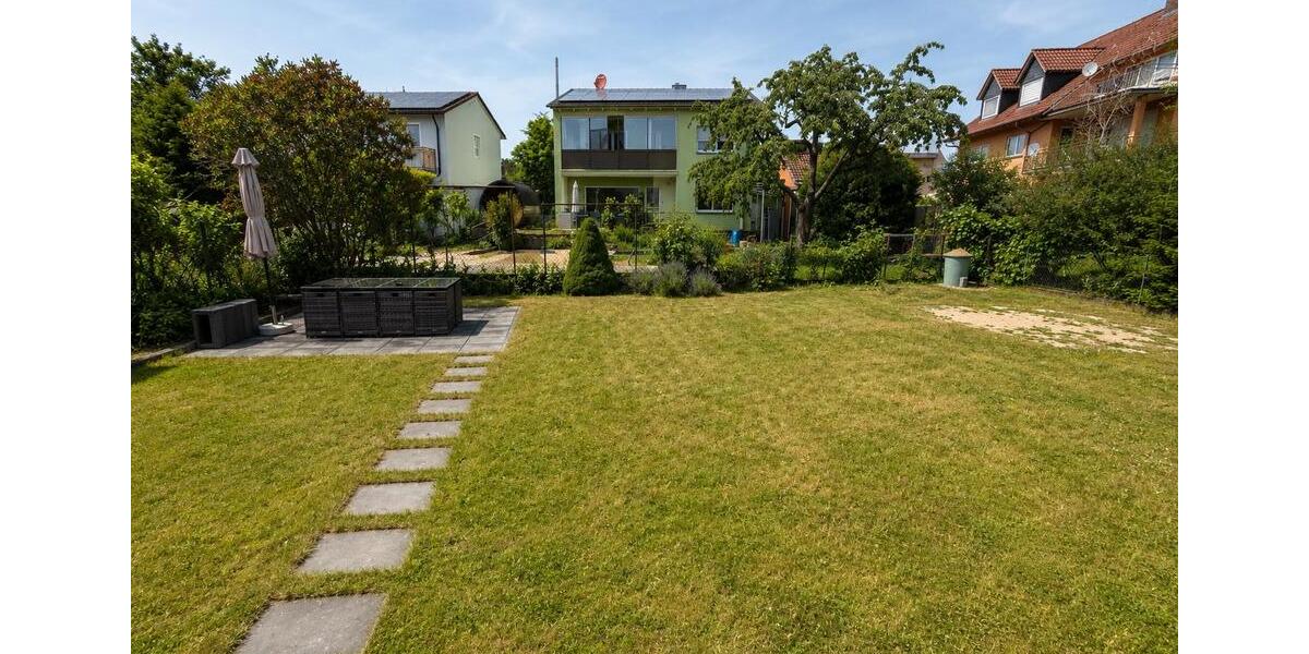 Erdgeschoßwohnung Kitzingen - 3 Zimmer, 80 m&sup2;, 1.400&euro; | Angebot:26689378