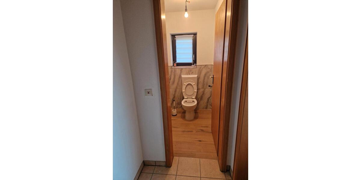 Etagenwohnung Kitzingen - 3 Zimmer, 104 m&sup2;, 980&euro; | Angebot:26689380