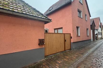 Attraktives Mehrfamilienhaus in der Altstadt von Marktheidenfeld 8 zimmer