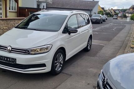 VW Touran 102.000 km 22.990 € Stammheim 97509