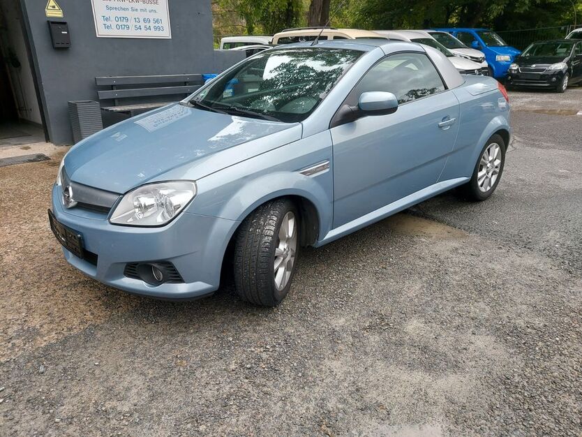 Opel Tigra 187.000 km 2.200 € Würzburg 97082
