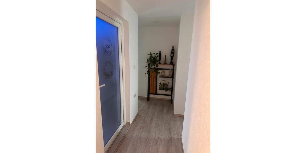Doppelhaushälfte Grünsfeld - 5 Zimmer, 265 m&sup2;, 475.000&euro; | Angebot:26049969
