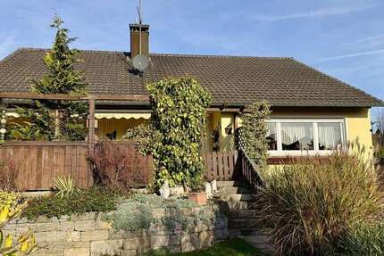 Haus zum Kaufen in Oberickelsheim 319.000 € 142 m² 5 zimmer