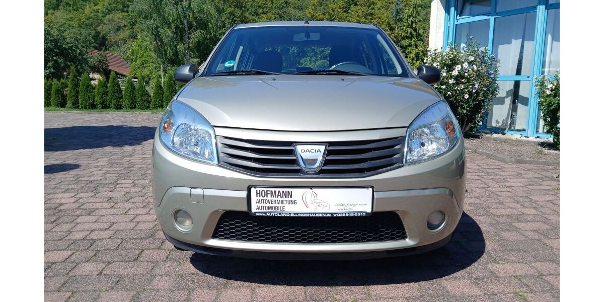 Dacia Sandero 98.000 km 2.350 &euro; Grafenrheinfeld 97506