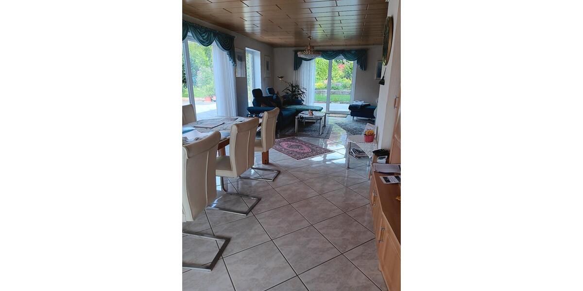 Großzügiges freistehendes Einfamilienhaus mit Einliegerwohnung 11 zimmer