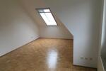 Dachgeschoßwohnung Frickenhausen am Main - 3 Zimmer, 99 m&sup2;, 1.000&euro; | Angebot:26560530