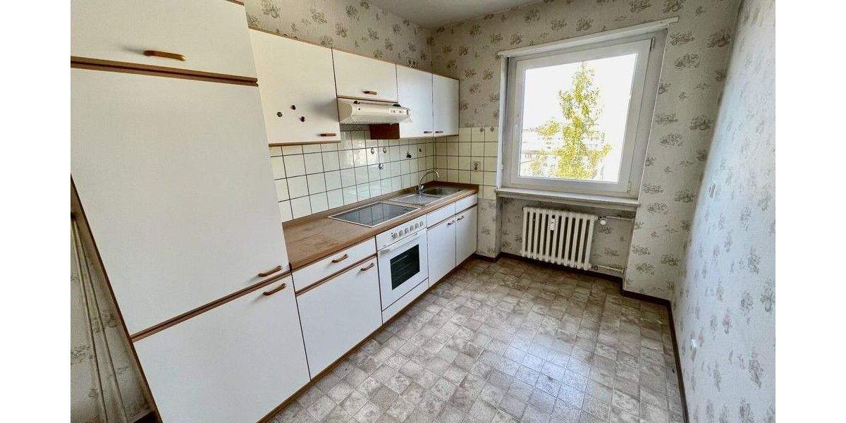 Etagenwohnung Würzburg Sanderau - 2 Zimmer, 65 m&sup2;, 225.000&euro; | Angebot:25688143