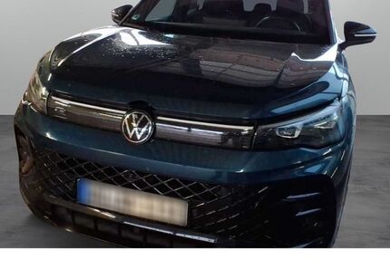 VW Tiguan 16.000 km 48.980 € Würzburg 97076
