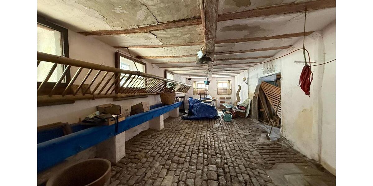 Bauernhaus, Landhaus Gaukönigshofen - 5.5 Zimmer, 180 m&sup2;, 89.000&euro; | Angebot:25964684