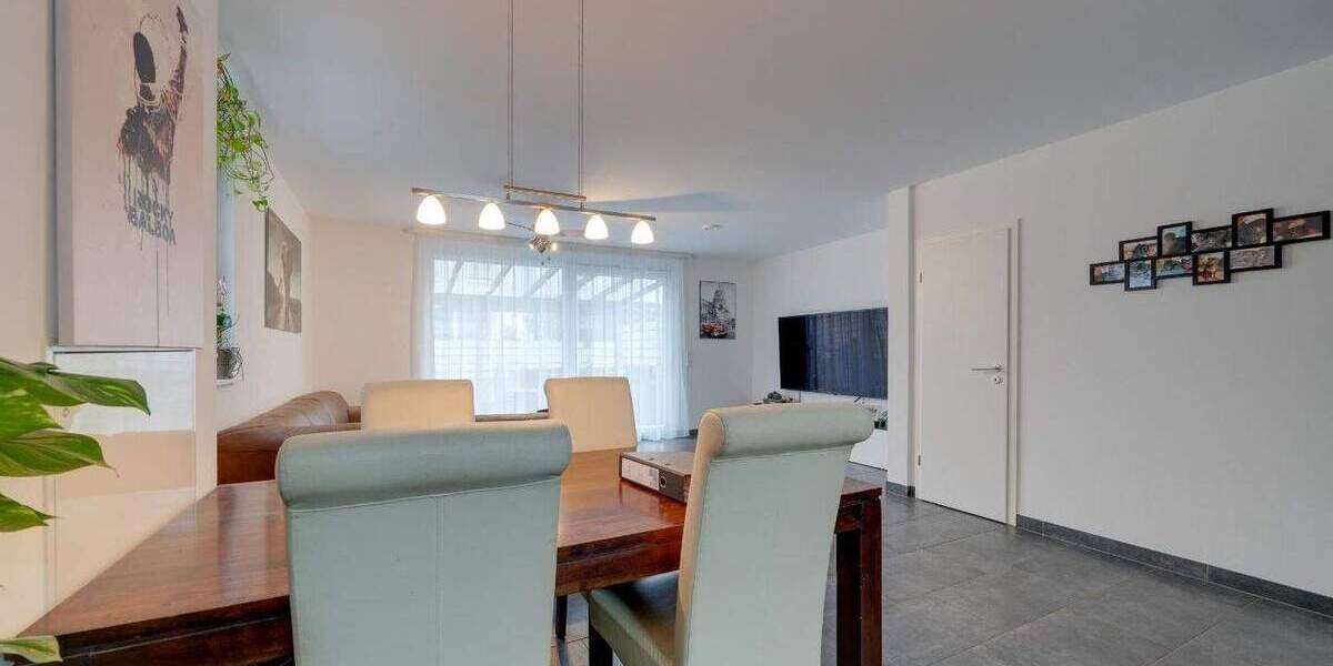 Doppelhaushälfte Zell am Main - 5 Zimmer, 145 m&sup2;, 640.000&euro; | Angebot:25747371