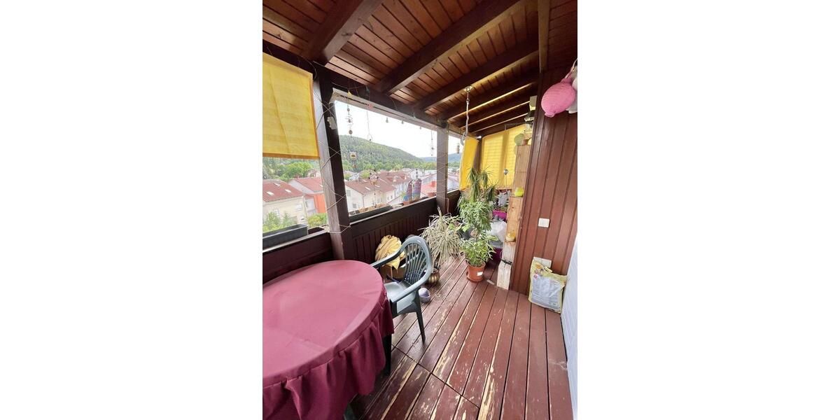 Dachgeschoßwohnung Tauberbischofsheim - 5 Zimmer, 119 m&sup2;, 900&euro; | Angebot:25056372