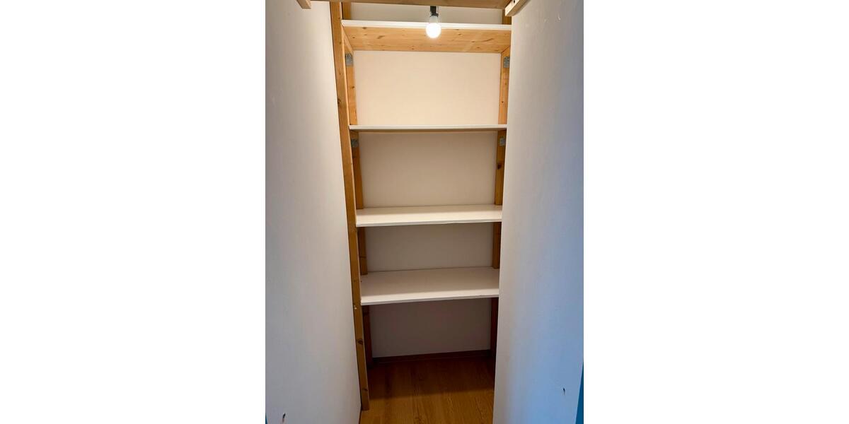 Etagenwohnung Eibelstadt - 3 Zimmer, 100 m&sup2;, 1.200&euro; | Angebot:24659443