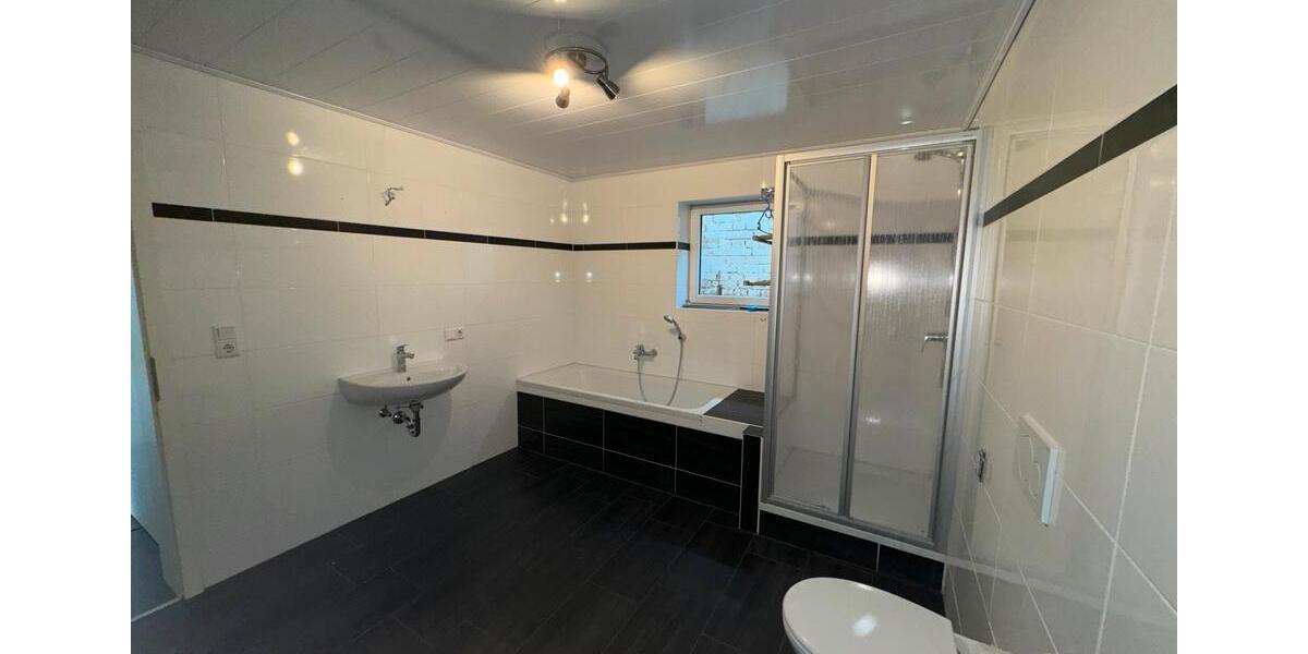 2 Zimmer Wohnung im EG 89qm mit Keller 2 zimmer