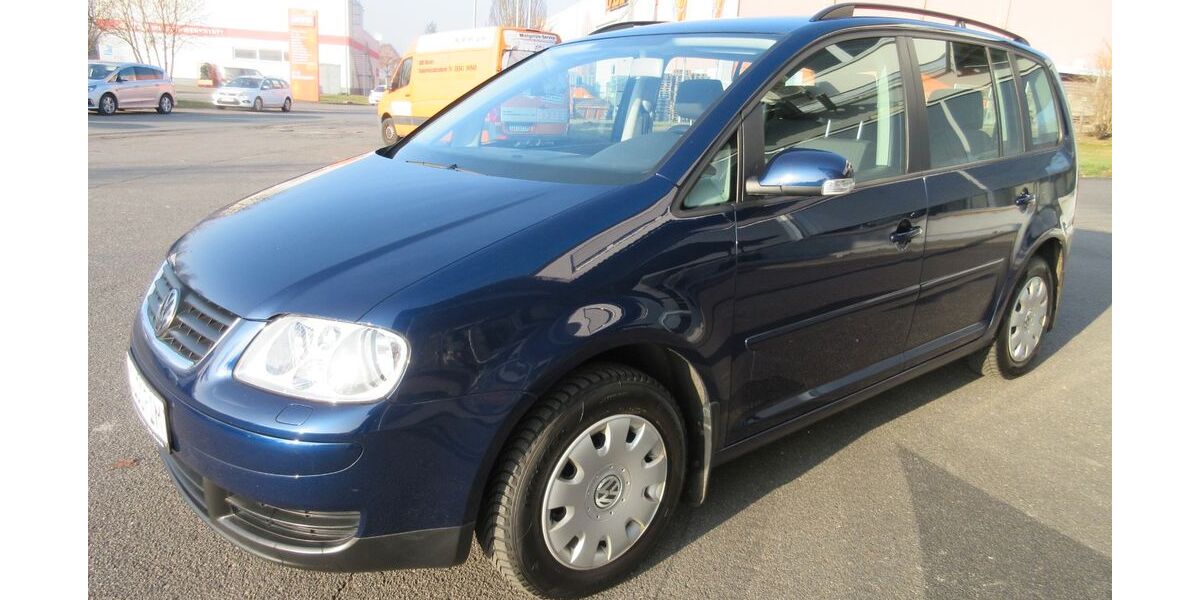 VW Touran 175.400 km 4.990 &euro; Tauberbischofsheim 97941