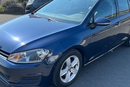 VW Golf 274.500 km 4.199 &euro; Würzburg 97076