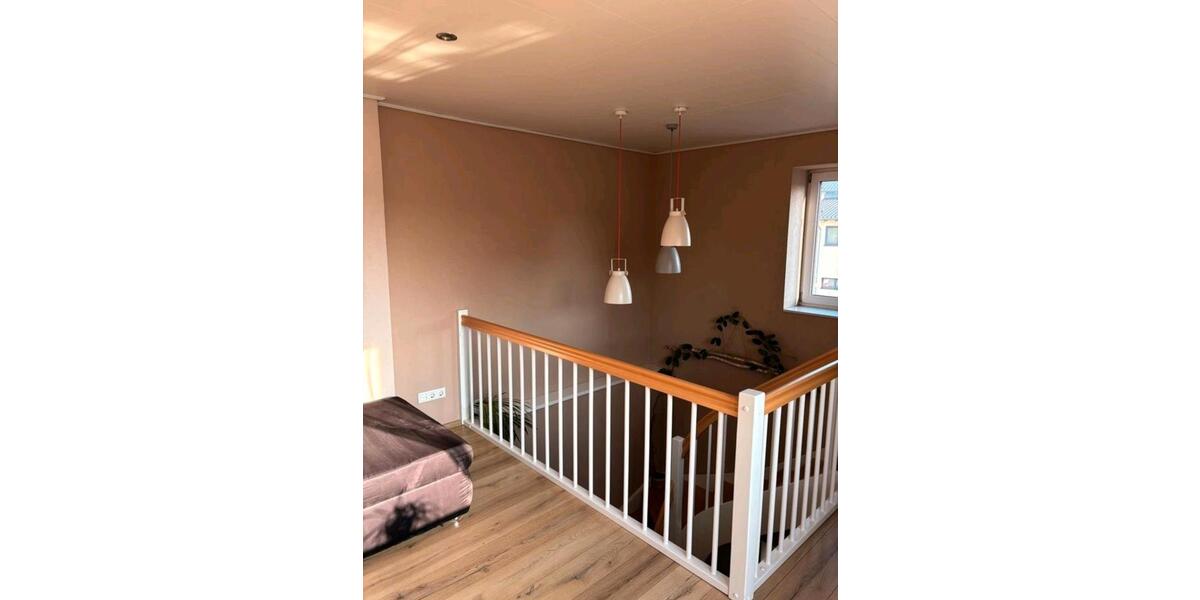 Erdgeschoßwohnung Neubrunn - 3 Zimmer, 120 m&sup2;, 1.100&euro; | Angebot:26459672