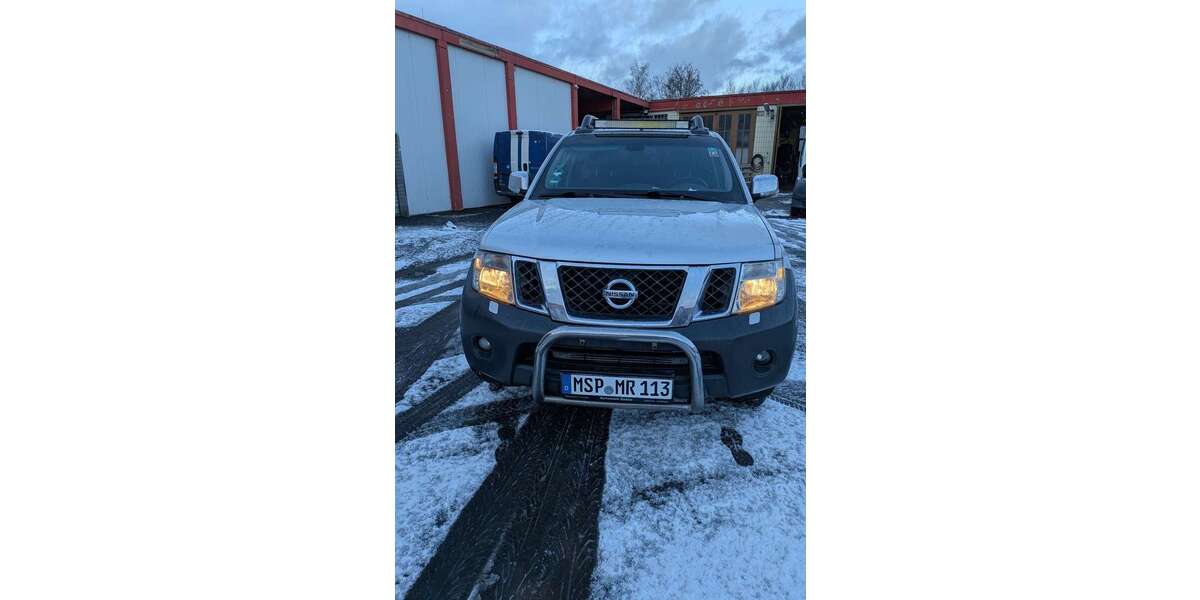 Nissan Navara 280.000 km 12.500 &euro; Arnstein 97450