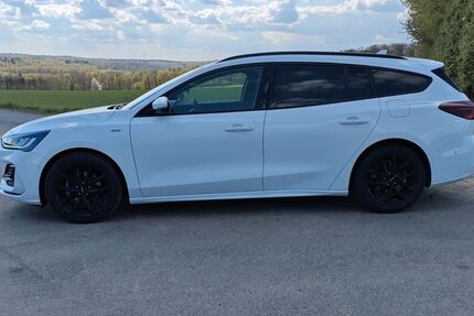 Ford Focus 35.000 km 17.500 &euro; Kist 97270