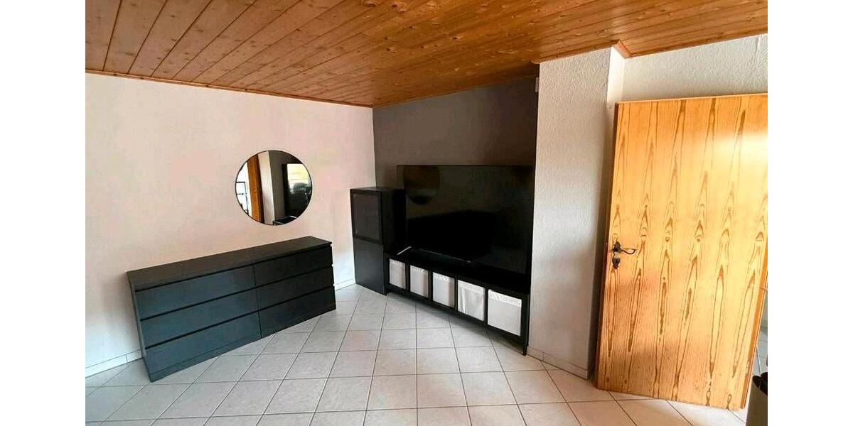 Dachgeschoßwohnung Prosselsheim - 4 Zimmer, 120 m&sup2;, 700&euro; | Angebot:26211442