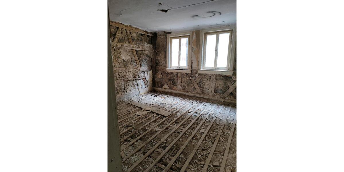 Mehrfamilienhaus, Wohnhaus Volkach - 68.000&euro; | Angebot:23188679