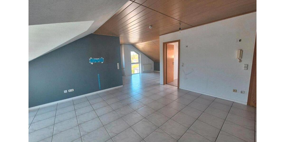 Dachgeschoßwohnung Marktheidenfeld - 2.5 Zimmer, 77 m&sup2;, 240.000&euro; | Angebot:26709545