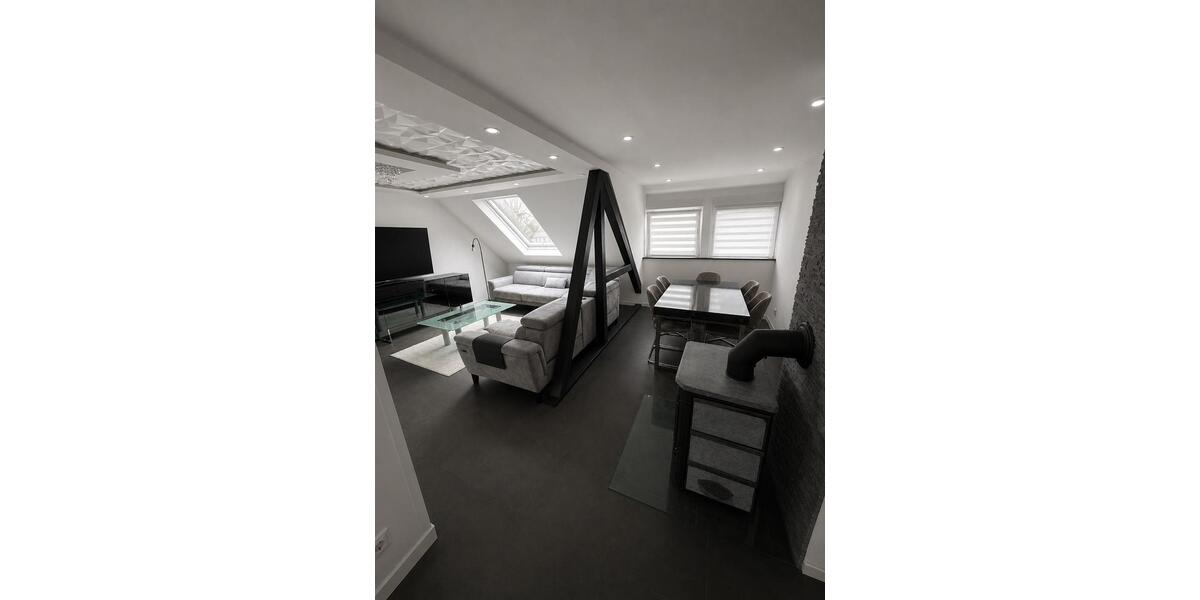 Dachgeschoßwohnung Tauberbischofsheim - 4 Zimmer, 95 m&sup2;, 1.250&euro; | Angebot:26616109