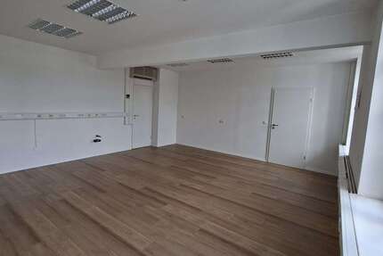 Gewerbeobjekt Würzburg - 1.500&euro; | Angebot:25932537