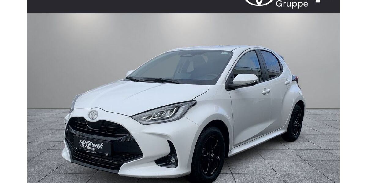 Toyota Yaris 1.500 km 24.490 &euro; Würzburg 97076