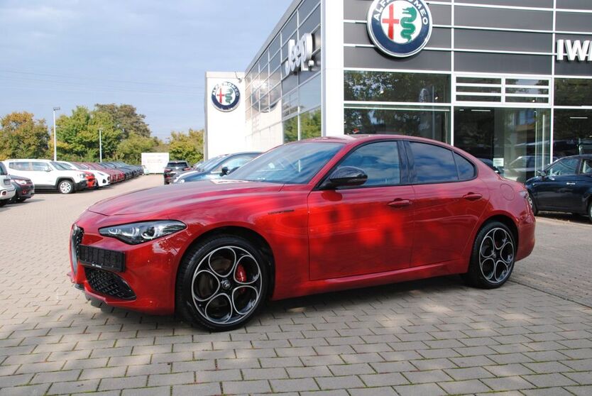 Alfa Romeo Giulia 10.250 km 38.990 € Würzburg 97076