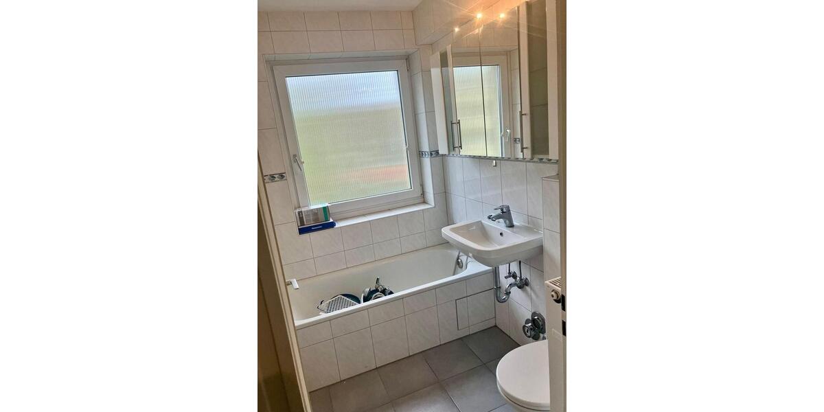Etagenwohnung Würzburg Sanderau - 3 Zimmer, 78 m&sup2;, 1.070&euro; | Angebot:26478555