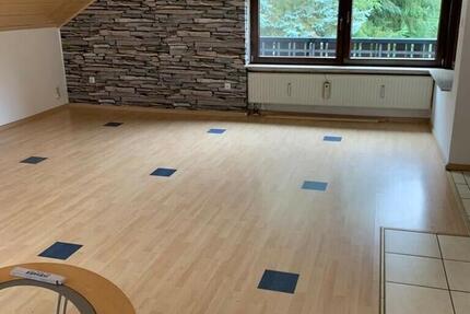 Wohnung Großrinderfeld - 4 Zimmer, 105 m&sup2;, 680&euro; | Angebot:25990828