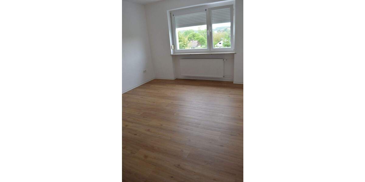 Etagenwohnung Margetshöchheim - 3 Zimmer, 80 m&sup2;, 1.045&euro; | Angebot:26641645