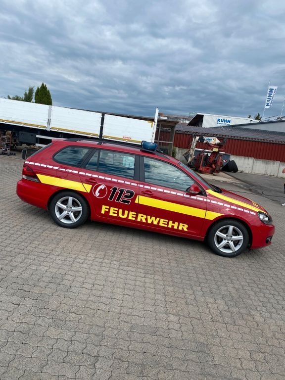VW Golf 103.832 km 8.200 € Zellingen 97225