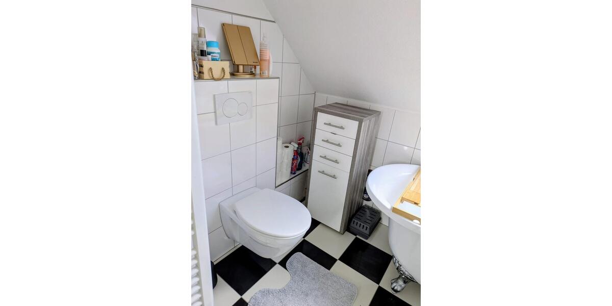Dachgeschoßwohnung Leinach - 4 Zimmer, 94 m&sup2;, 740&euro; | Angebot:26288323