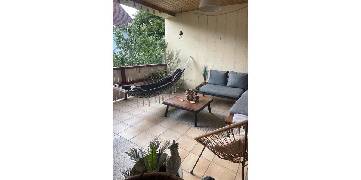 Erdgeschoßwohnung Neubrunn - 3 Zimmer, 120 m&sup2;, 1.500&euro; | Angebot:26444222