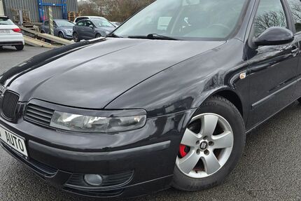 Seat Leon 136.100 km 2.000 &euro; Würzburg 97076