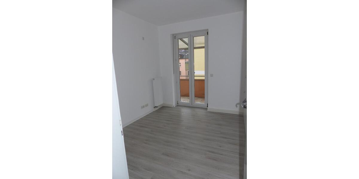 Etagenwohnung Würzburg Dürrbachau - 3 Zimmer, 72 m&sup2;, 700&euro; | Angebot:26517645