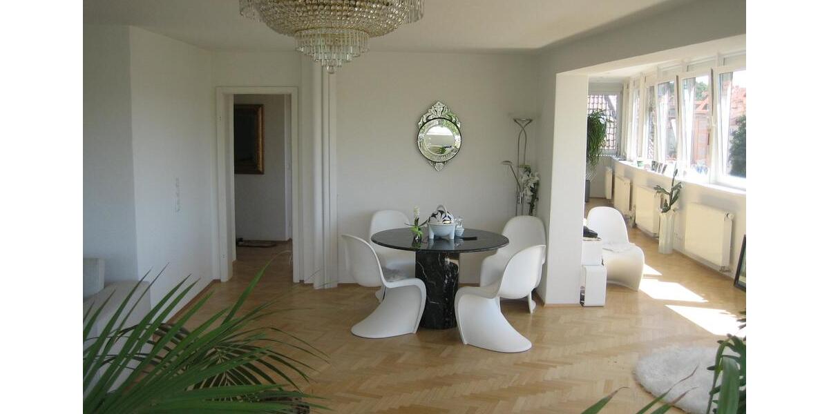 Einfamilienhaus Würzburg Sanderau - 2 Zimmer, 160 m&sup2;, 1.900&euro; | Angebot:25056906