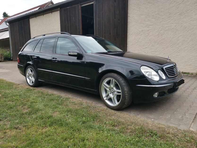 Mercedes-Benz E 320 215.000 km 7.500 € Martinsheim 97340