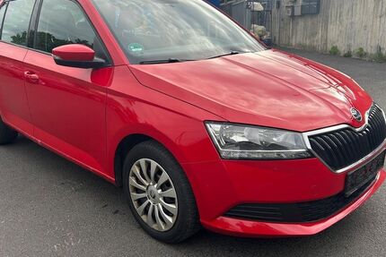 Skoda Fabia 97.000 km 7.990 &euro; Würzburg 97076